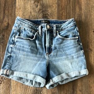Silver Jeans Denim Jean Shorts blue Size 24 Inseam 3.5”